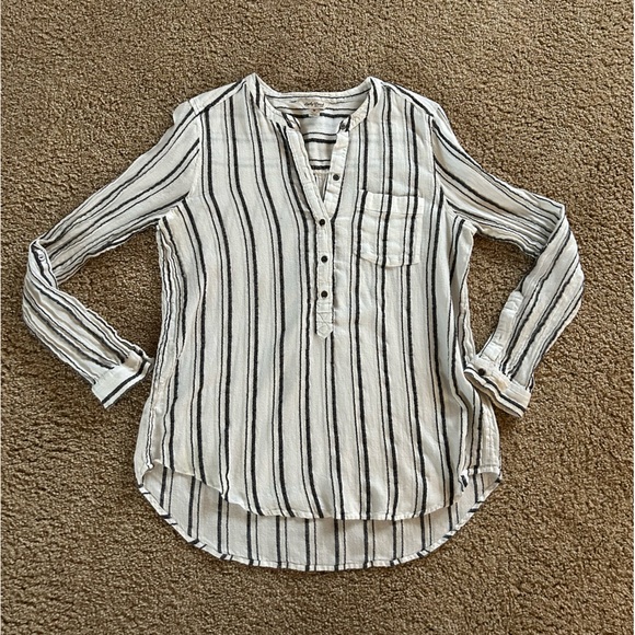 Women’s Lucky Brand Shirt - Picture 1 of 4